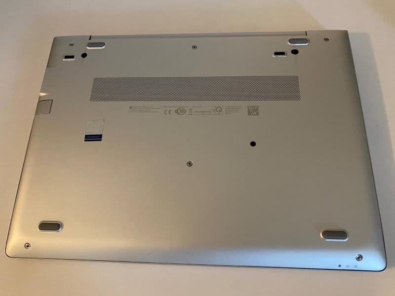 HP EliteBook 13.3